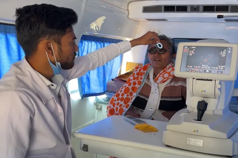 We Provide Free Eye Checkup
